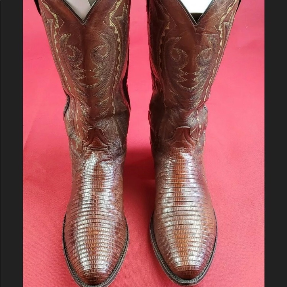 Dan post boots